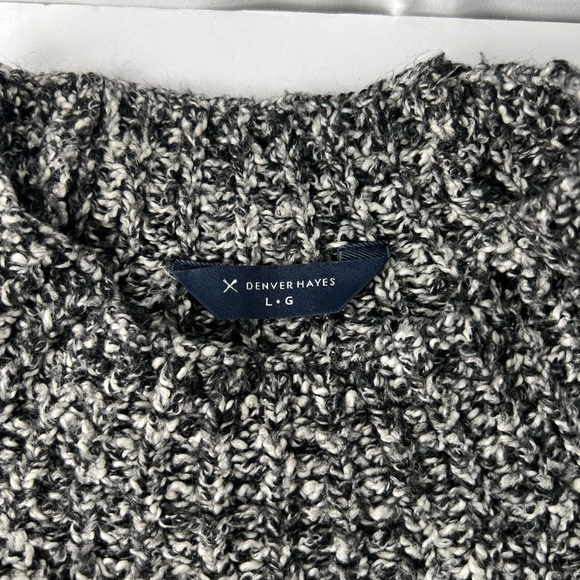 Denver Hayes Black and White Knit Sweater - Picture 2 of 6